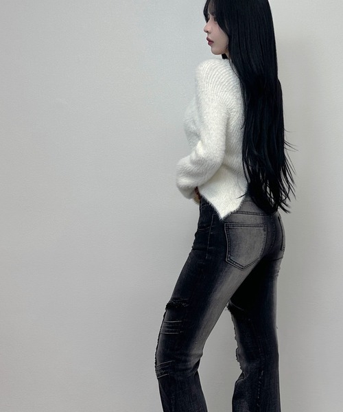 FOLLOWIN(フォロウィン)の「フリンジダメージ カットオフストレッチフレアパンツ(デニムパンツ・レディース・ブラック・MEDIUM/SMALL/LARGE)」の7枚目の写真