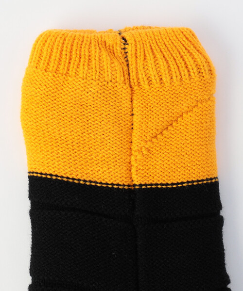 THE NORTH FACE(ザノースフェイス)の「THE NORTH FACE/ザ・ノース・フェイス Nuptse Bootie Socks ヌプシ ブーティ ソックス(ソックス/靴下・メンズ・キャメル/イエロー/ブラック/グレー・SMALL/MEDIUM)」の7枚目の写真