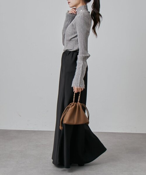 Lui's（ルイス）の「袖フェザーリブタートルニット（Tシャツ/カットソー・レディース・オフホワイト/グレー/グレー系その他/ブラック・FREE）」の8枚目の写真