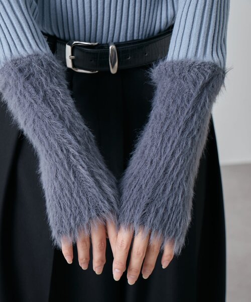 Lui's（ルイス）の「袖フェザーリブタートルニット（Tシャツ/カットソー・レディース・オフホワイト/グレー/グレー系その他/ブラック・FREE）」の18枚目の写真