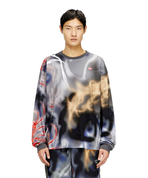 DIESEL(ディーゼル)の「メンズ 長袖Tシャツ T-BOXT-LS-V4(Tシャツ/カットソー・メンズ・ブラック系その他・LARGE/MEDIUM/SMALL/X-LARGE/X-SMALL/XX-LARGE/XXX-LARGE)」の1枚目の写真