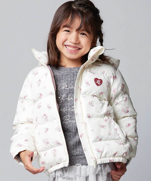 BeBe（ベベ）の「【撥水加工】Girlyフラワープリントタフタフード中綿コート（ダウンジャケット/コート・キッズ・ピンク系その他・150cm/110cm/140cm/120cm/130cm/100cm）」の8枚目の写真