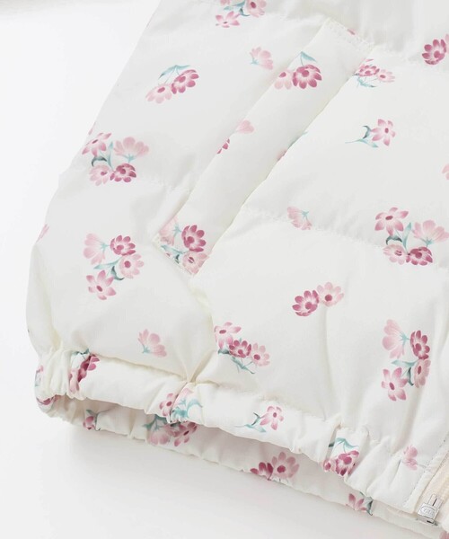 BeBe（ベベ）の「【撥水加工】Girlyフラワープリントタフタフード中綿コート（ダウンジャケット/コート・キッズ・ピンク系その他・150cm/110cm/140cm/120cm/130cm/100cm）」の18枚目の写真