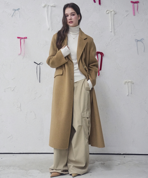 Vivacious(ビバシャス)の「Bordo Handmade Wool Coat BLACK(チェスターコート・レディース・ブラック・SMALL/MEDIUM)」の2枚目の写真
