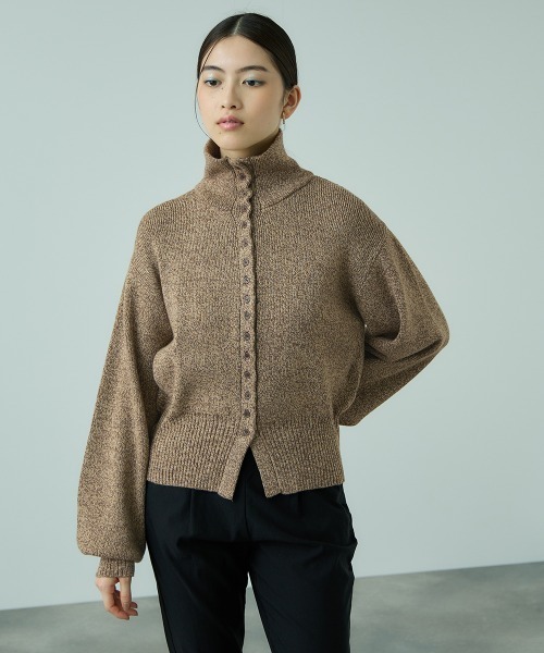 VICKY（ビッキー）の「メニボタン2WAYネックニット≪手洗い可能≫（ニット/セーター・レディース・ベージュ/ダークグレー/ブラウン・M）」の3枚目の写真