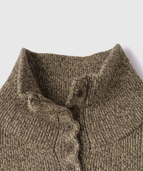 VICKY（ビッキー）の「メニボタン2WAYネックニット≪手洗い可能≫（ニット/セーター・レディース・ベージュ/ダークグレー/ブラウン・M）」の7枚目の写真
