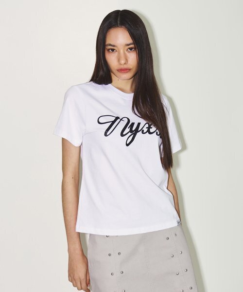 NYXX(エヌワイエックスエックス)の「BASIC LOGO TEE WHITE(Tシャツ/カットソー・レディース・その他・FREE)」の1枚目の写真