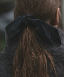 ad thie（アドティエ）の「ベロア リボンシュシュ（シュシュ）」