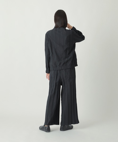 Plantation(プランテーション)の「ECO WAVE D / ブルゾン / S(ブルゾン・レディース・ブラック/オフホワイト/ダークグレー・M size/X-LARGE)」の12枚目の写真