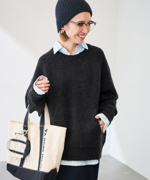 FRAMeWORK（フレームワーク）の「カンガルーポケットプルオーバー（ニット/セーター・レディース・ホワイト/ブラック/グレー・FREE）」の3枚目の写真