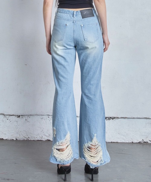 Heart Tattoo(ハートタトゥー)の「damage flare denim / ダメージフレアデニム(デニムパンツ・レディース・ブルー系/ブラック系・1/0)」の19枚目の写真