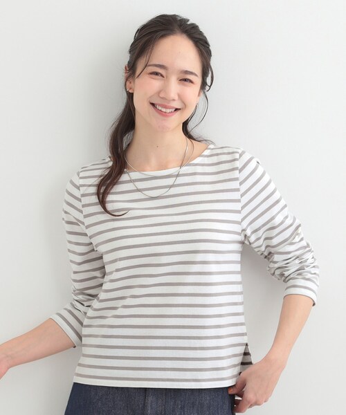 SHOO・LA・RUE(シューラルー)の「【S-LL/洗濯機可】着こなしいろいろ 首元すっきりボートネック ボーダーロンT(Tシャツ/カットソー・レディース・ライトグレー系2/ピンク系その他/ネイビー系2/グリーン系その他4・04/03/02/01)」の18枚目の写真