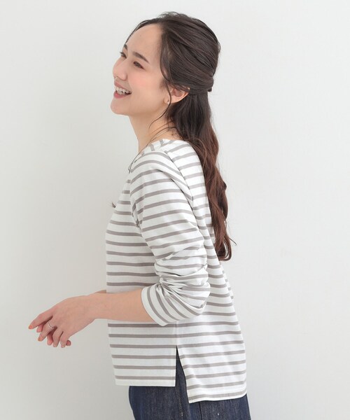 SHOO・LA・RUE(シューラルー)の「【S-LL/洗濯機可】着こなしいろいろ 首元すっきりボートネック ボーダーロンT(Tシャツ/カットソー・レディース・ライトグレー系2/ピンク系その他/ネイビー系2/グリーン系その他4・04/03/02/01)」の19枚目の写真