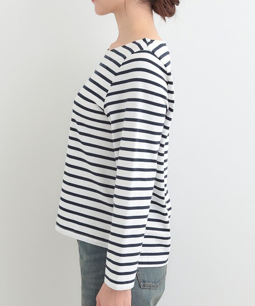 SHOO・LA・RUE(シューラルー)の「【S-LL/洗濯機可】着こなしいろいろ 首元すっきりボートネック ボーダーロンT(Tシャツ/カットソー・レディース・ライトグレー系2/ピンク系その他/ネイビー系2/グリーン系その他4・04/03/02/01)」の13枚目の写真