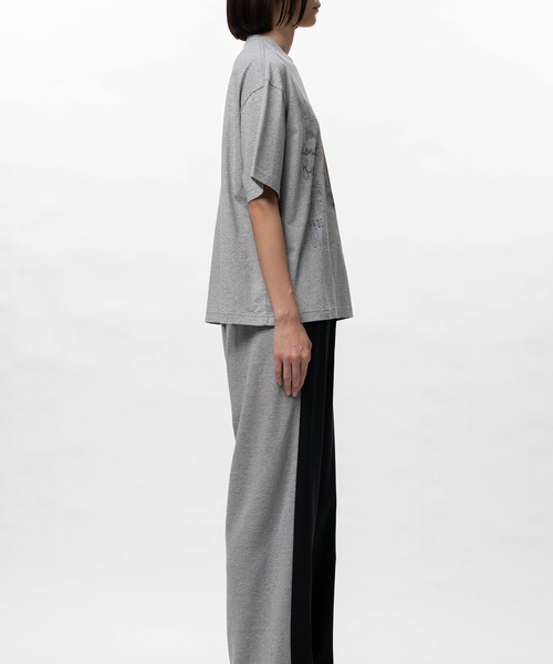 Maison MIHARA YASUHIRO（メゾンミハラヤスヒロ）の「Cat Printed T-shirt（Tシャツ/カットソー・レディース・グレー/ブラック/ホワイト・40/38/36）」の9枚目の写真