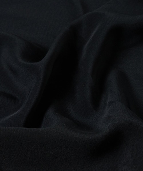 tanakadaisuke（タナカダイスケ）の「【tanakadaisuke/タナカダイスケ】flower lace frame scarf/フラワーレースフレームスカーフ（バンダナ/スカーフ・レディース・ホワイト/ブラック・FREE）」の4枚目の写真