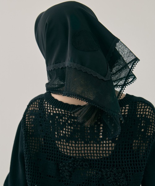 tanakadaisuke（タナカダイスケ）の「【tanakadaisuke/タナカダイスケ】flower lace frame scarf/フラワーレースフレームスカーフ（バンダナ/スカーフ・レディース・ホワイト/ブラック・FREE）」の11枚目の写真
