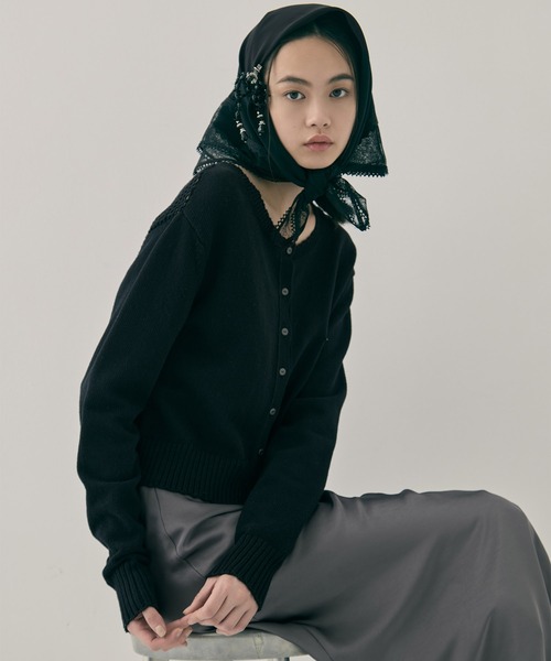 tanakadaisuke（タナカダイスケ）の「【tanakadaisuke/タナカダイスケ】flower lace frame scarf/フラワーレースフレームスカーフ（バンダナ/スカーフ・レディース・ホワイト/ブラック・FREE）」の18枚目の写真