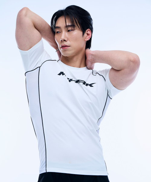 MIHAK(ミハク)の「リフレクティブパイピングプロTシャツ (ホワイト)(Tシャツ/カットソー・メンズ・その他・1/2/3)」の6枚目の写真