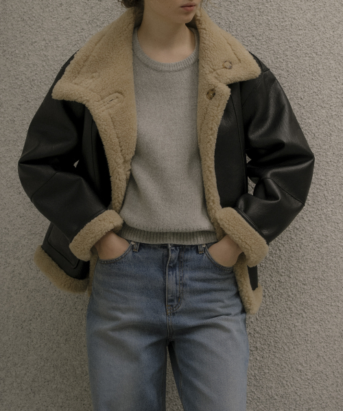 KNOWNBETTER（ノウンベター）の「Reversible tab-button shearling jacket [KNFW05JP03]_[2color]（その他アウター・レディース・ブラック/ダークブラウン・FREE）」の13枚目の写真