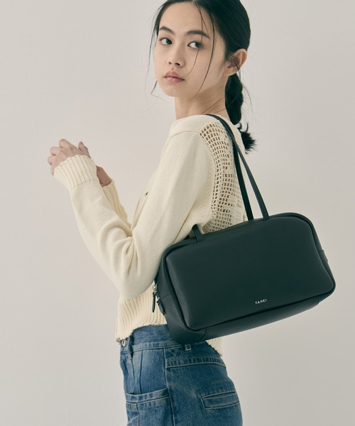 YAHKI(ヤーキ)の「【YAHKI/ヤーキ】YH-772/シュリンクレザーボストンバッグ(ボストンバッグ・レディース・ブラック・FREE)」の1枚目の写真