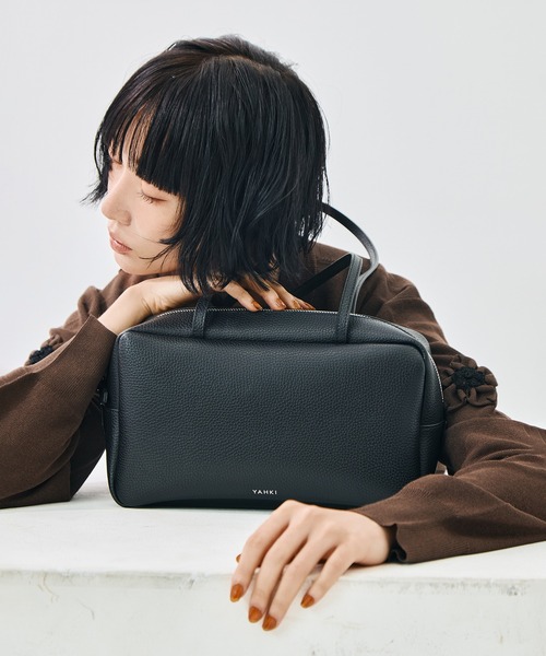 YAHKI（ヤーキ）の「【YAHKI/ヤーキ】《STUDIOUS別注復刻》YH-772/シュリンクレザーボストンバッグ（ボストンバッグ・レディース・ブラック・FREE）」の21枚目の写真