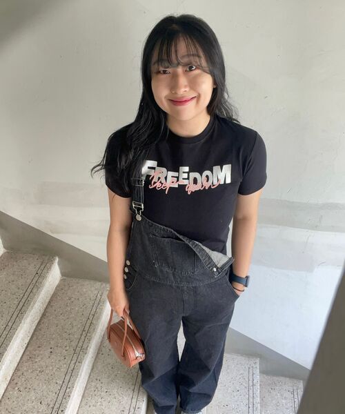 DANGLEDROP(ダングルドロップ)の「DGDP FREEDOMセミクロップ半袖Tシャツブラック(Tシャツ/カットソー・レディース・その他・FREE)」の11枚目の写真