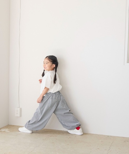 LOWRYS FARM（ローリーズファーム）の「ギンガムバルーンパンツ　640738（その他パンツ・キッズ・ブルー/ブラック/レッド・150cm/140cm/130cm/120cm/110cm）」の21枚目の写真