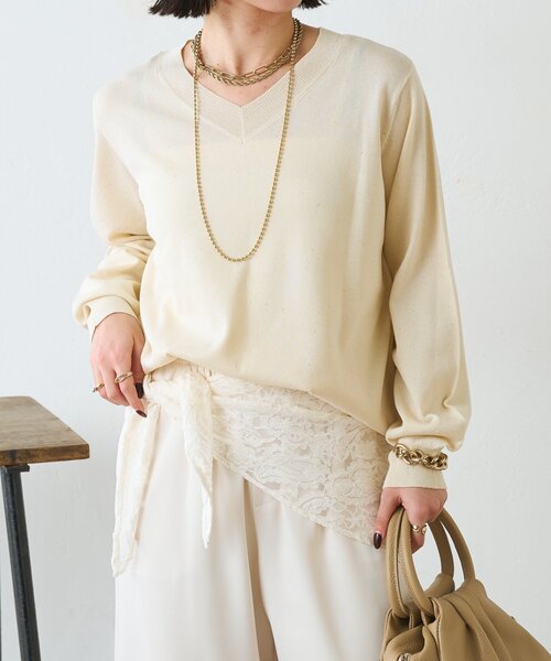 Jena espace merveilleux(ジェナ エスパスメルヴェイユ)の「【上品華やぎ】ミニスパンコールVニット(ニット/セーター・レディース・アイボリー/ブルー系その他/ネイビー・FREE)」の7枚目の写真
