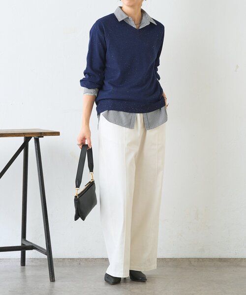 Jena espace merveilleux(ジェナ エスパスメルヴェイユ)の「【上品華やぎ】ミニスパンコールVニット(ニット/セーター・レディース・アイボリー/ブルー系その他/ネイビー・FREE)」の12枚目の写真