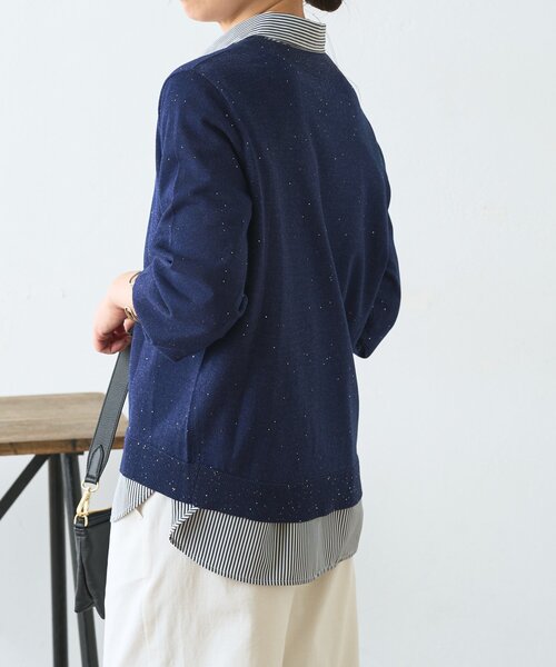 Jena espace merveilleux(ジェナ エスパスメルヴェイユ)の「【上品華やぎ】ミニスパンコールVニット(ニット/セーター・レディース・アイボリー/ブルー系その他/ネイビー・FREE)」の17枚目の写真