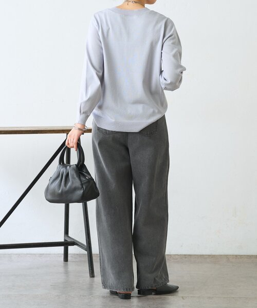Jena espace merveilleux(ジェナ エスパスメルヴェイユ)の「【上品華やぎ】ミニスパンコールVニット(ニット/セーター・レディース・アイボリー/ブルー系その他/ネイビー・FREE)」の21枚目の写真