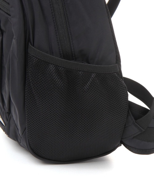 THE NORTH FACE（ザノースフェイス）の「【THE NORTH FACE(ザ・ノース・フェイス)】スモールデイ[約15リットル](KIDS)（バックパック/リュック・キッズ・ブルー/その他1/イエロー/ベージュ/ブラック/ベビーピンク・FREE）」の11枚目の写真