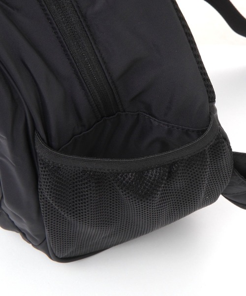 THE NORTH FACE（ザノースフェイス）の「【THE NORTH FACE(ザ・ノース・フェイス)】スモールデイ[約15リットル](KIDS)（バックパック/リュック・キッズ・ブルー/その他1/イエロー/ベージュ/ブラック/ベビーピンク・FREE）」の15枚目の写真