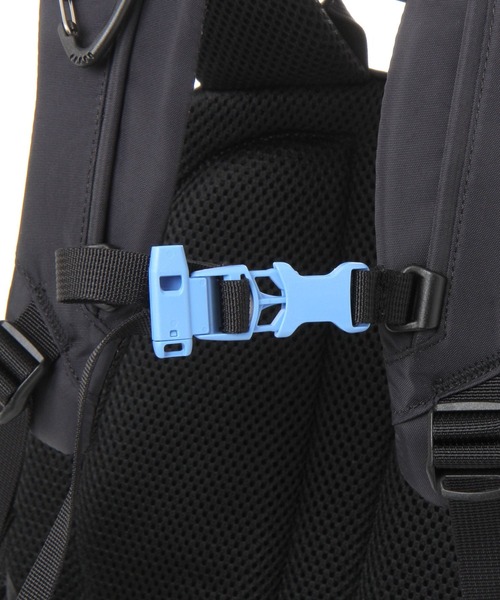 THE NORTH FACE（ザノースフェイス）の「【THE NORTH FACE(ザ・ノース・フェイス)】スモールデイ[約15リットル](KIDS)（バックパック/リュック・キッズ・ブルー/その他1/イエロー/ベージュ/ブラック/ベビーピンク・FREE）」の22枚目の写真