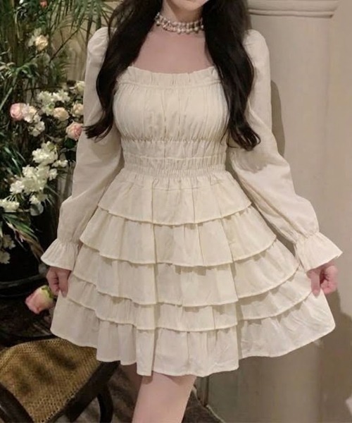Mejoul(メジュール)の「ボリュームティアードスクエアネックフレアミニワンピース(ワンピース・レディース・オフホワイト・L/M)」の1枚目の写真