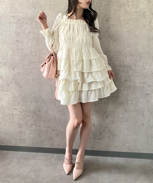 Mejoul(メジュール)の「ボリュームティアードスクエアネックフレアミニワンピース(ワンピース・レディース・オフホワイト・L/M)」の5枚目の写真