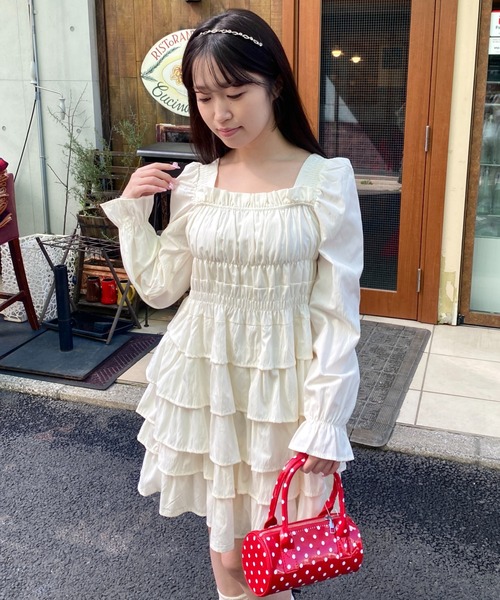Mejoul(メジュール)の「ボリュームティアードスクエアネックフレアミニワンピース(ワンピース・レディース・オフホワイト・L/M)」の12枚目の写真