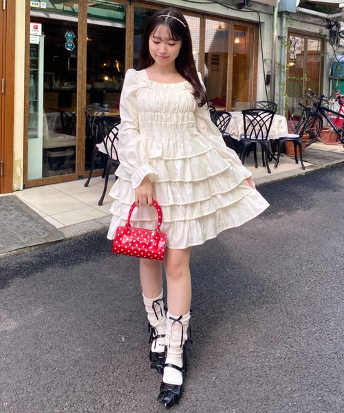 Mejoul(メジュール)の「ボリュームティアードスクエアネックフレアミニワンピース(ワンピース・レディース・オフホワイト・L/M)」の13枚目の写真