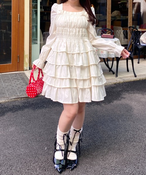 Mejoul(メジュール)の「ボリュームティアードスクエアネックフレアミニワンピース(ワンピース・レディース・オフホワイト・L/M)」の15枚目の写真