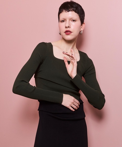 OMMO（オーエムエムオー）の「ASYMME TUCK SHORT KT TOP（ニット/セーター・レディース・パープル/ブラック/カーキ・F）」の2枚目の写真