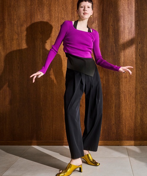 OMMO（オーエムエムオー）の「ASYMME TUCK SHORT KT TOP（ニット/セーター・レディース・パープル/ブラック/カーキ・F）」の16枚目の写真