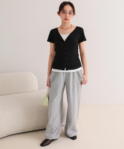 miette(ミエット)の「アイレットジャガードレイヤード風半袖トップス(Tシャツ/カットソー・レディース・レッド/ブラウン/ネイビー/グレー/ブラック・S/L/M)」の7枚目の写真