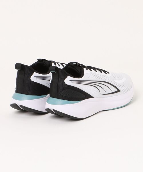 PUMA(プーマ)の「【PUMA】SOFTRIDE ムーブオン U JF(スニーカー・メンズ・ホワイト・28.0cm/27.0cm/26.5cm/26.0cm)」の2枚目の写真