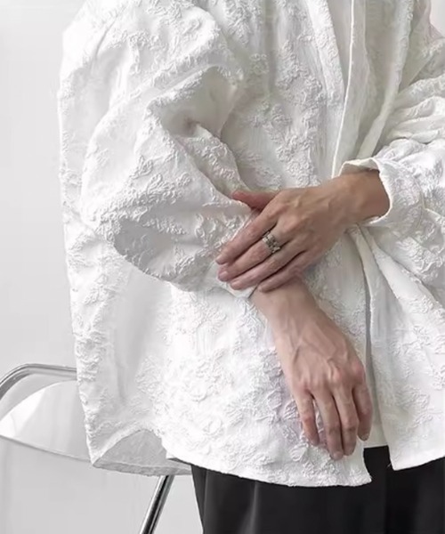 WESTBOY（ウエストボーイ）の「立体刺繍 オーバーサイズ ジャガード ストリートシャツ WO26S5TP20（シャツ/ブラウス・メンズ・ホワイト/ブラック・L/XL/M）」の12枚目の写真