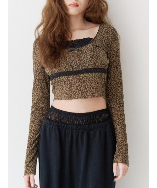 EVRIS(エヴリス)の「レイヤードデザインフリルカットソートップス 春服(Tシャツ/カットソー・レディース・ブラック/その他1/グレー・FREE)」の1枚目の写真