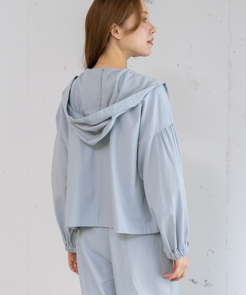 POU DOU DOU（プードゥドゥ）の「コットンリネンサージフーディブルゾン（ブルゾン・レディース・ブルー/ダークグレー/ベージュ・3）」の18枚目の写真