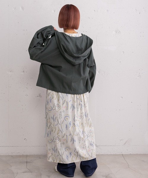 POU DOU DOU（プードゥドゥ）の「コットンリネンサージフーディブルゾン（ブルゾン・レディース・ブルー/ダークグレー/ベージュ・3）」の22枚目の写真