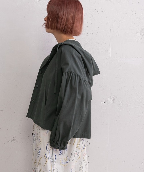 POU DOU DOU（プードゥドゥ）の「コットンリネンサージフーディブルゾン（ブルゾン・レディース・ブルー/ダークグレー/ベージュ・3）」の4枚目の写真