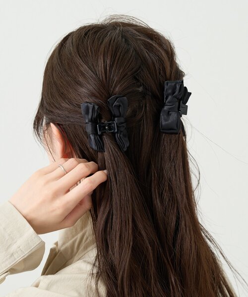 mystic（ミスティック）の「サテンリボンヘアクリップ（バレッタ/ヘアクリップ・レディース・ブラック・ONE SIZE）」の2枚目の写真